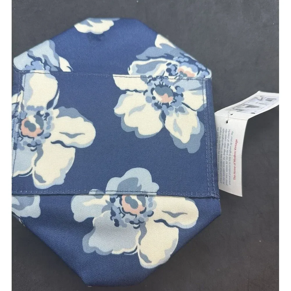 Catch Kidston Make Up Travel Pouch Blue W/Floral Pattern Folds‎ Flat For Storage